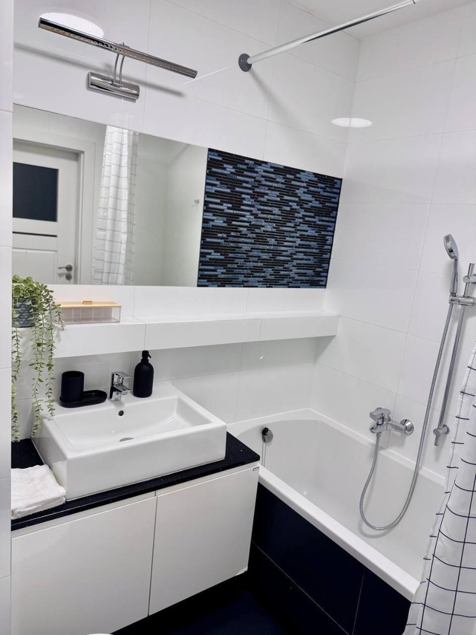 C- Home4u - With A View Close To Aquapark, Parking In Secured Area Appartement *